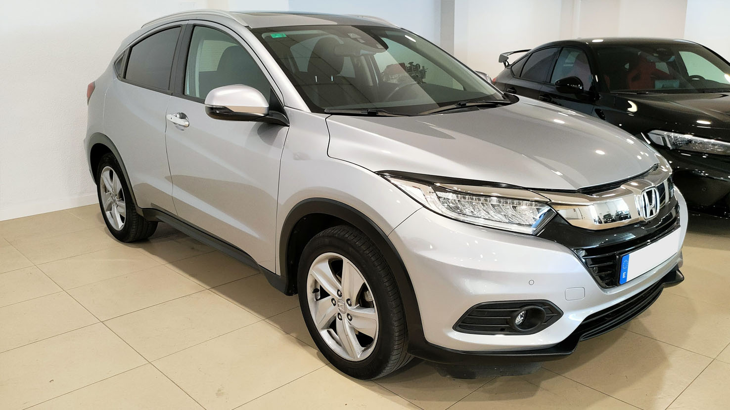 Honda HR-V color plata de ocasión.